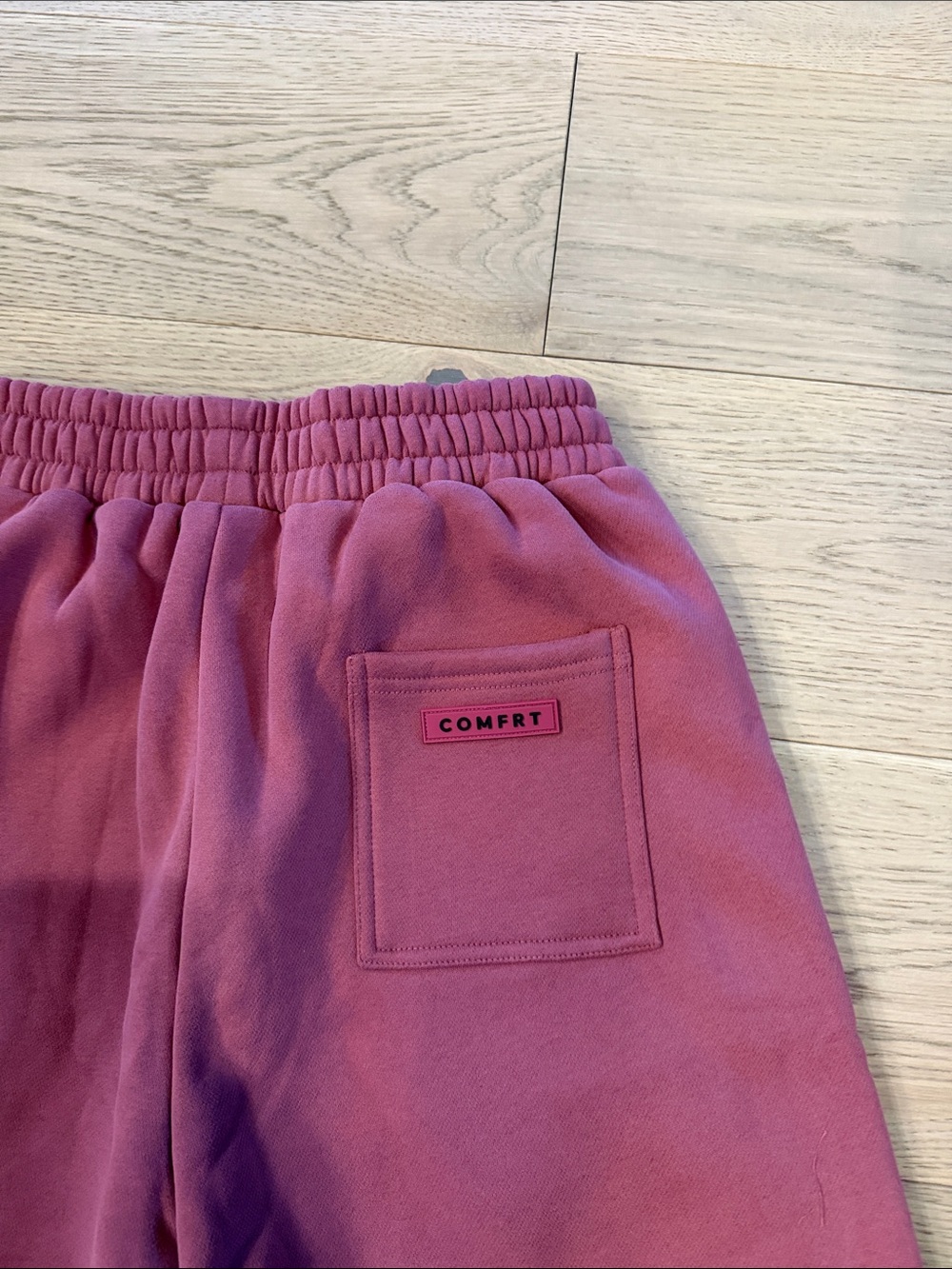 Comfrt Travel Collection Berry Sweatpants - Picture 5 of 5